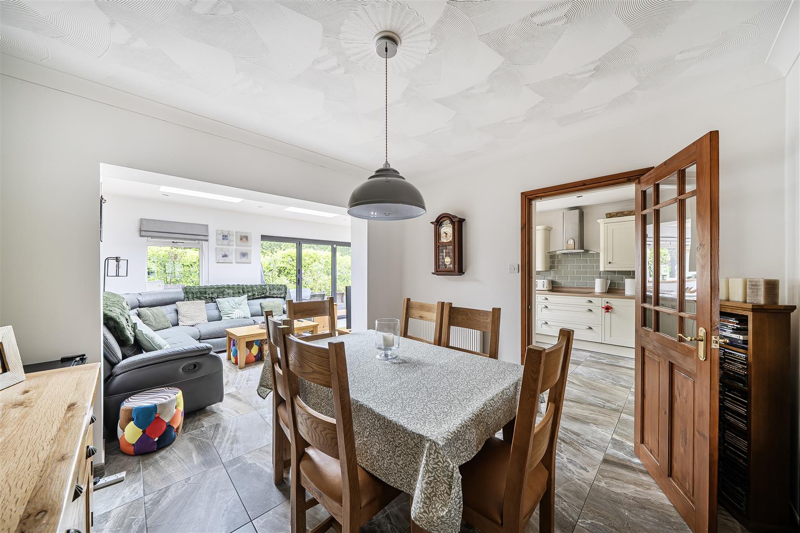 Woodfield Avenue, Pontlliw, Swansea, SA4 9EQ